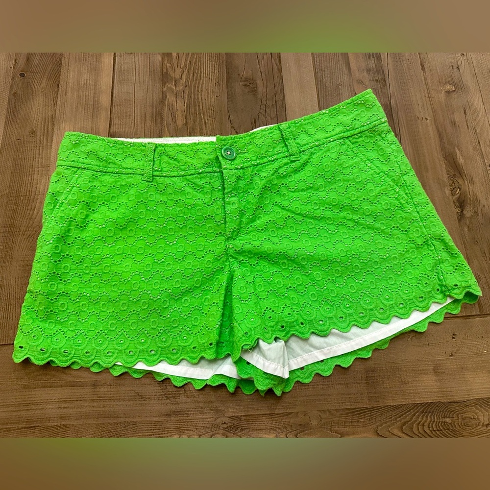 Lily Pulitzer sz10 green Walsh shorts - Picture 1 of 7